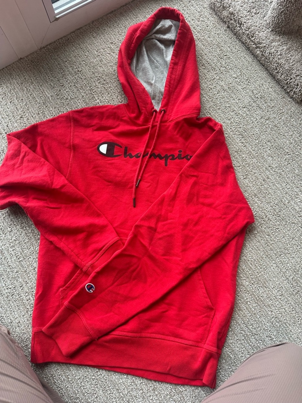 Men’s red champion sweatshirt